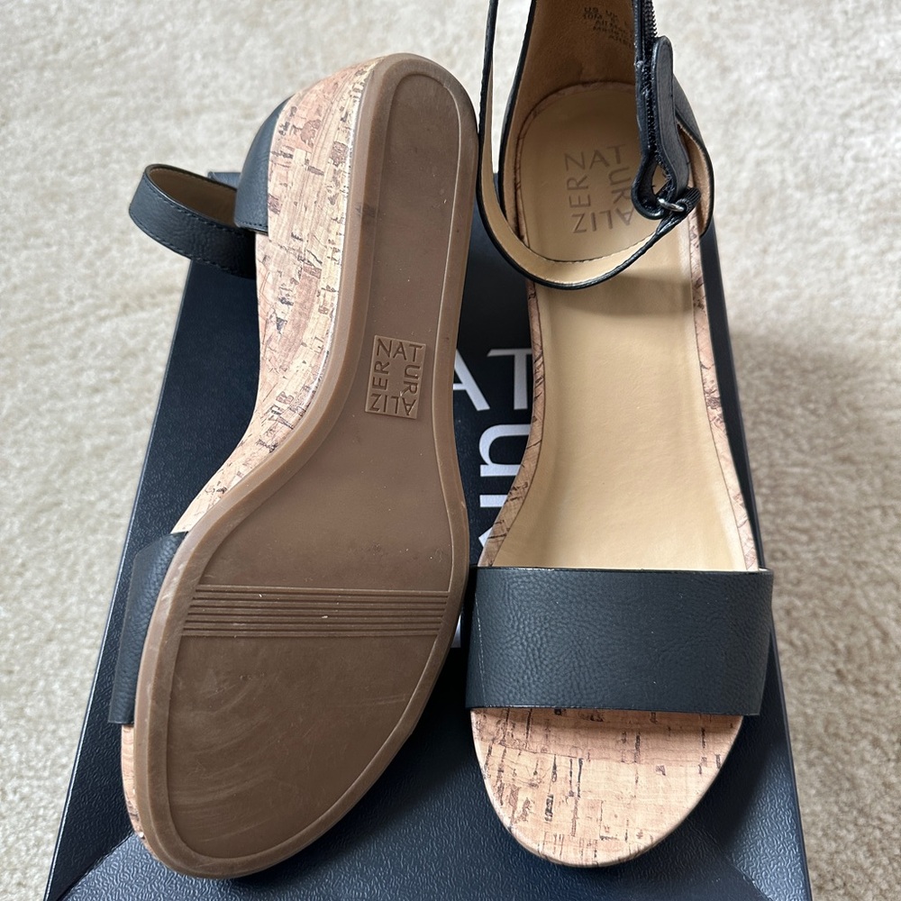 Naturalizer Areda Black Womens Shoes.  Excellent used Condition, size 10 - Picture 4 of 6